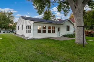 307 S 4th St, Le Sueur, MN 56058 - Photo 23