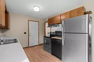6010 7th St NE, Fridley, MN 55432 - Photo 5