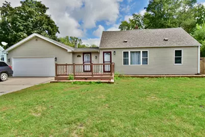 5366 Saint Stephens Street, Mounds View, MN 55112 - Photo 3