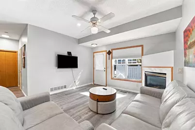 410 Hickory Lane N, Oakdale, MN 55128 - Photo 25