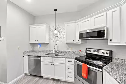 410 Hickory Lane N, Oakdale, MN 55128 - Photo 13