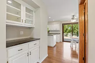 8079 Spruce Trail, Eden Prairie, MN 55347 - Photo 11