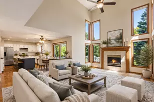 8079 Spruce Trail, Eden Prairie, MN 55347 - Photo 3