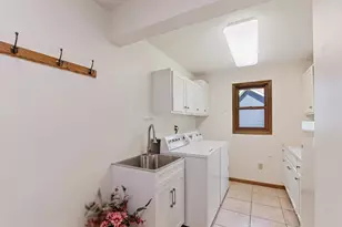 8079 Spruce Trail, Eden Prairie, MN 55347 - Photo 23