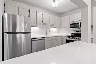 10411 Cedar Lake Rd, Minnetonka, MN 55305 - Photo 27