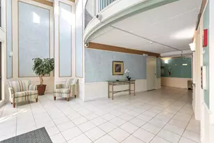 10411 Cedar Lake Rd, Minnetonka, MN 55305 - Photo 5