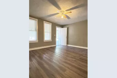 486 Lawson Avenue W, Saint Paul, MN 55117 - Photo 7