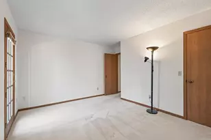 7246 Allen Ct, Eden Prairie, MN 55346 - Photo 21
