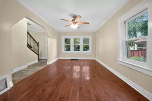 3947 Dupont Ave N, Minneapolis, MN 55412 - Photo 9