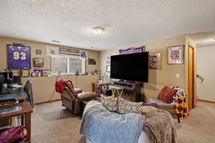 404 Cari Park Ln, Hastings, MN 55033 - Photo 9