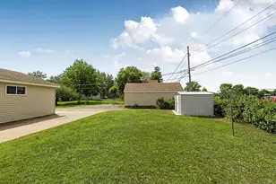 1051 37th Ave N, Saint Cloud, MN 56303 - Photo 3