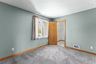 6016 Golden Valley Rd, Golden Valley, MN 55422 - Photo 15