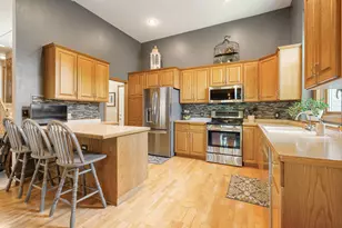 2180 Sunflower Ln, Owatonna, MN 55060 - Photo 11
