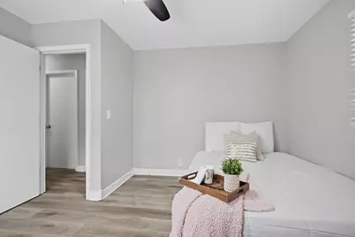 1600 Amy Lane, Brooklyn Center, MN 55430 - Photo 23