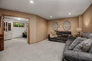 812 Ramsey St, Hastings, MN 55033 - Photo 31