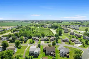 213 Douglas Dr, Waverly, MN 55390 - Photo 5