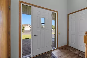 213 Douglas Dr, Waverly, MN 55390 - Photo 7