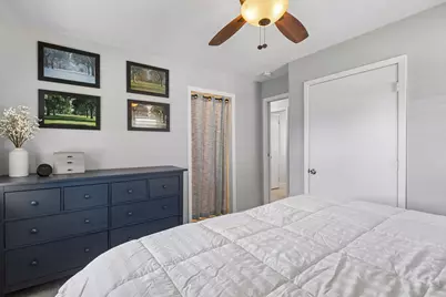 3700 Hubbard Avenue N, Robbinsdale, MN 55422 - Photo 15