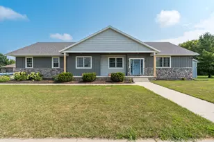 2232 Coventry Ln, North Mankato, MN 56003 - Photo 1