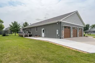 2232 Coventry Ln, North Mankato, MN 56003 - Photo 53