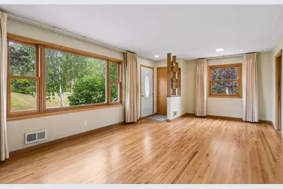 241 Van Buren Avenue N, Hopkins, MN 55343 - Photo 7