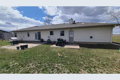 3002 4th Street NE, Austin, MN 55912 - Photo 15