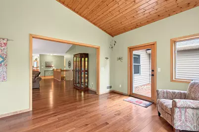 13250 39th Avenue N, Plymouth, MN 55441 - Photo 9