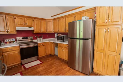 2205 Jennifer Court, North Saint Paul, MN 55109 - Photo 5