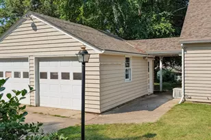 616 S 9th St, Montevideo, MN 56265 - Photo 35