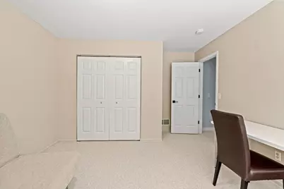 2051 Highgate Circle, Chanhassen, MN 55317 - Photo 53