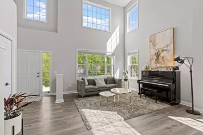 2051 Highgate Circle, Chanhassen, MN 55317 - Photo 9