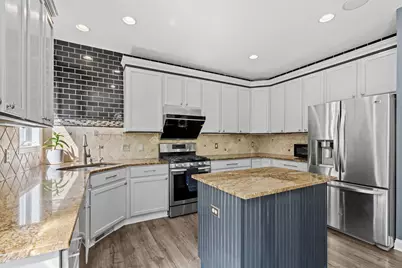 2051 Highgate Circle, Chanhassen, MN 55317 - Photo 19