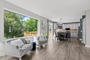 2051 Highgate Cir, Chanhassen, MN 55317 - Photo 15