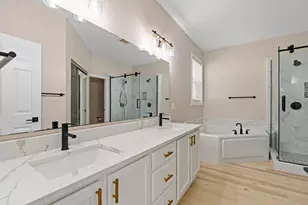 2051 Highgate Cir, Chanhassen, MN 55317 - Photo 29