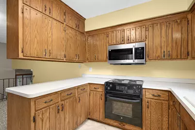 7719 Knollwood Drive, Mounds View, MN 55112 - Photo 17