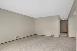 7719 Knollwood Dr, Mounds View, MN 55112 - Photo 23