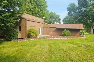 308 Cedar Ln, Montevideo, MN 56265 - Photo 3