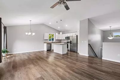 540 Lois Lane, Lino Lakes, MN 55014 - Photo 5