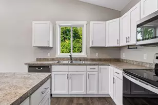540 Lois Ln, Lino Lakes, MN 55014 - Photo 11