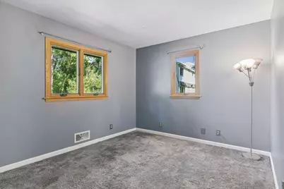 8249 Deer Pond Court N, Lake Elmo, MN 55042 - Photo 27