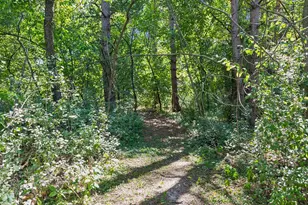 8249 Deer Pond Ct N, Lake Elmo, MN 55042 - Photo 41