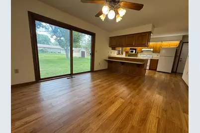 500 Deschepper Street, Marshall, MN 56258 - Photo 5