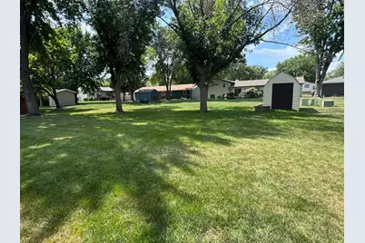 500 Deschepper Street, Marshall, MN 56258 - Photo 27