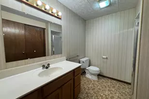 500 Deschepper St, Marshall, MN 56258 - Photo 17