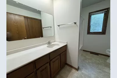 500 Deschepper Street, Marshall, MN 56258 - Photo 9