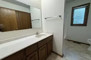500 Deschepper St, Marshall, MN 56258 - Photo 9