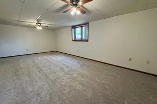 500 Deschepper St, Marshall, MN 56258 - Photo 13