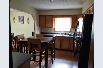 8456 Brunswick Court N, Brooklyn Park, MN 55443 - Photo 5