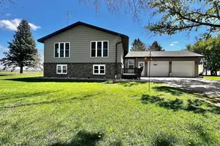 8020 80th St NW, Milan, MN 56262 - Photo 5