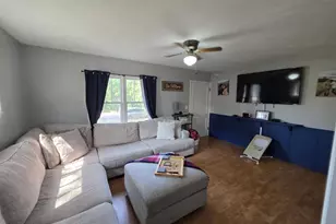 518 N Burlington Ave, Fergus Falls, MN 56537 - Photo 7